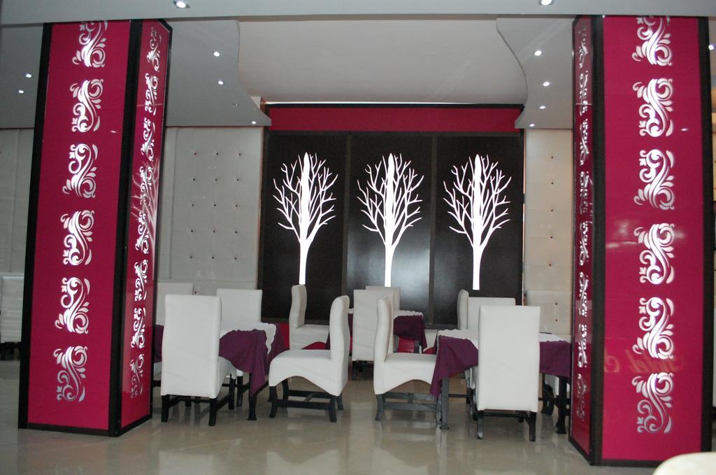 Hotel Salwan Лаюне Екстериор снимка