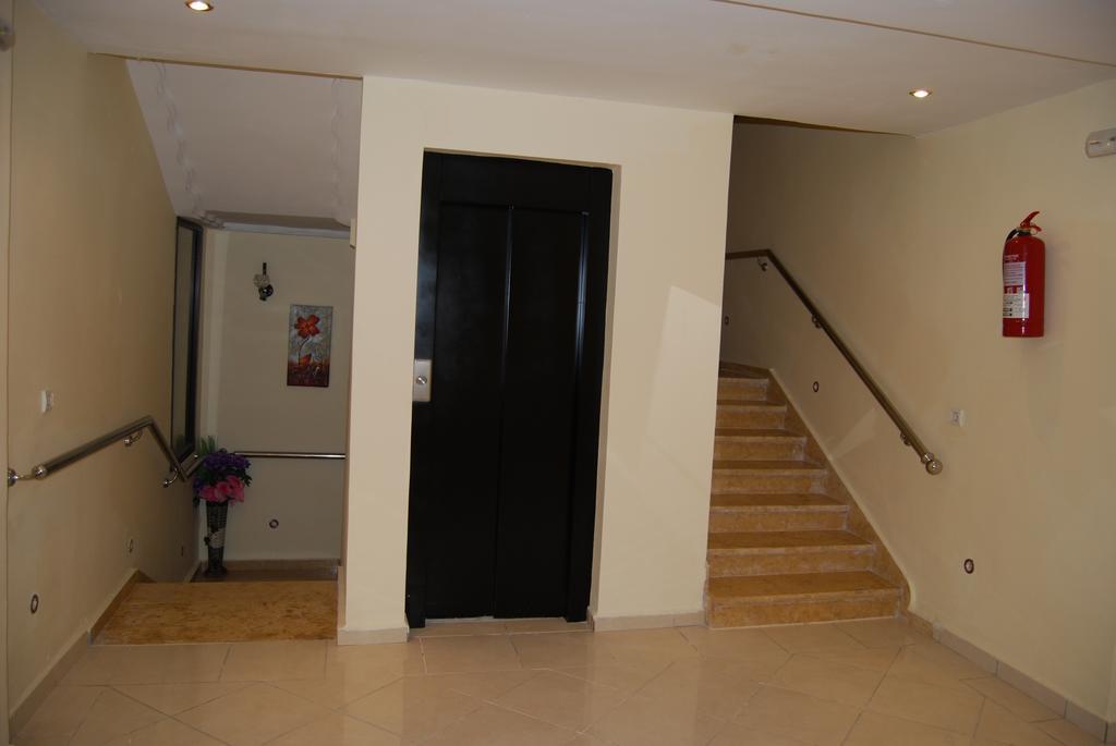 Hotel Salwan Лаюне Екстериор снимка